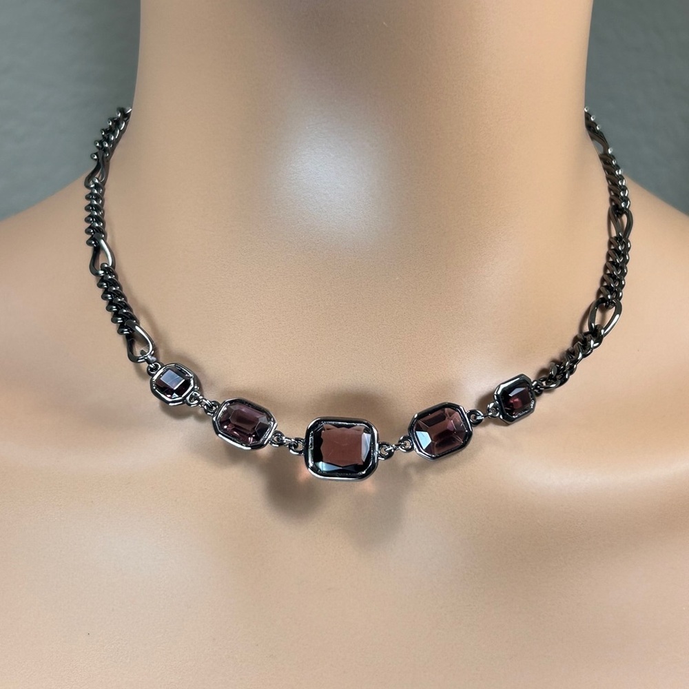 Chic Gunmetal & Purple Stone Necklace